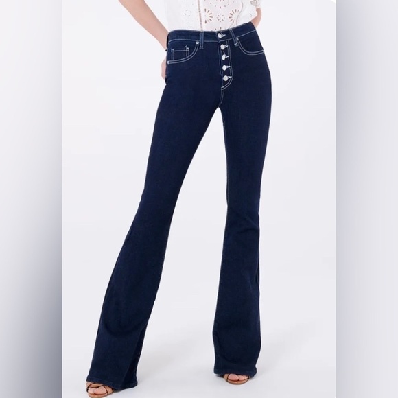Veronica Beard Beverly High-Rise Skinny
Flare Jean in Tumble Topstitch Size 25 - Picture 2 of 4